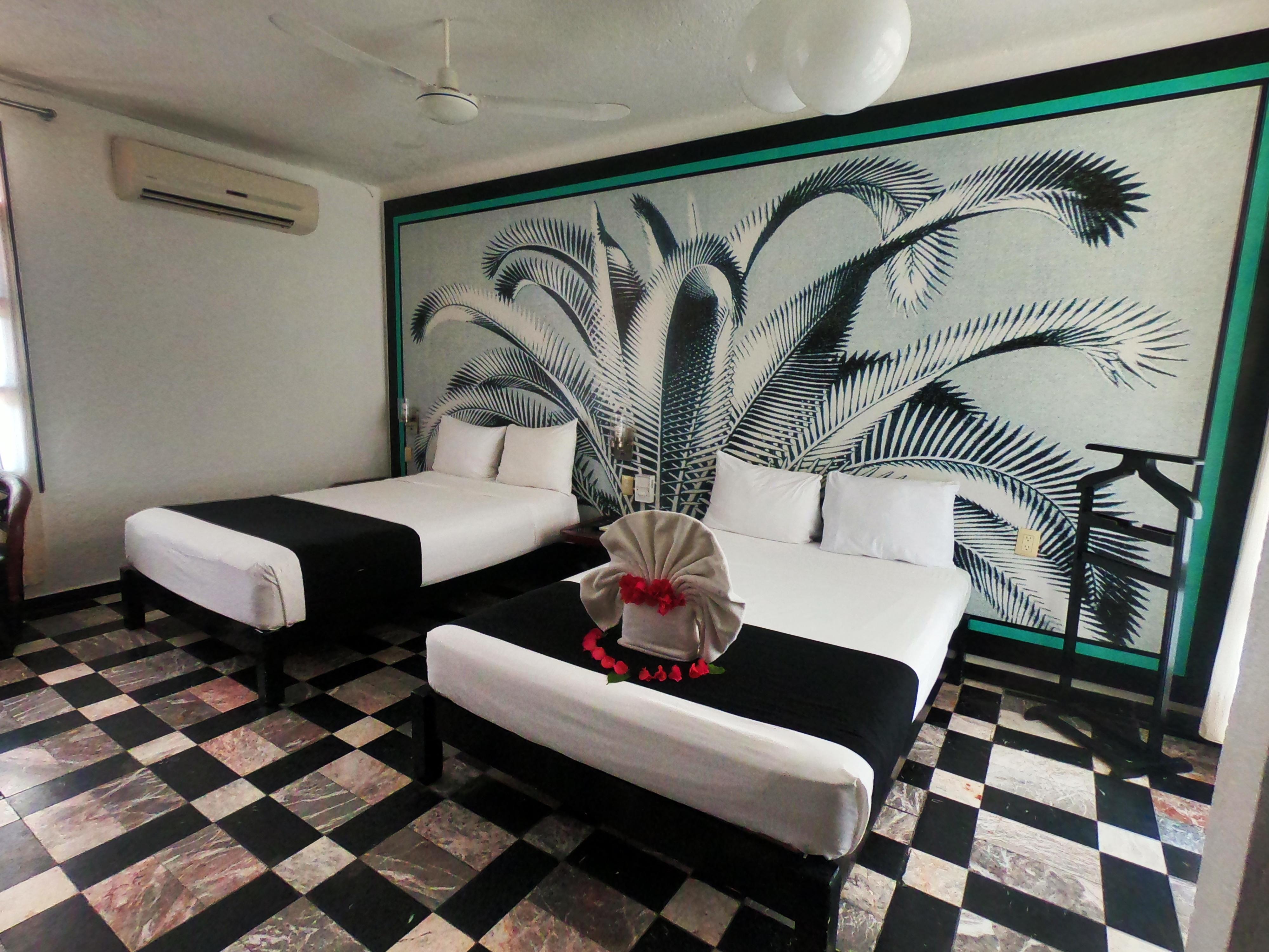 Maya Del Mar On Fifth Avenue Playa del Carmen Exterior photo